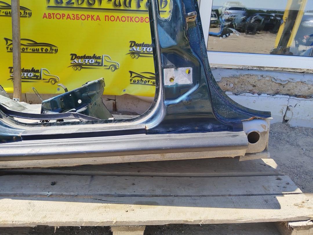 Стойка кузовная центральная правая 5PUPJB Audi A4 купить