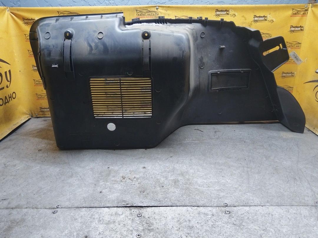 Обшивка багажника KCQXNT Mitsubishi Carisma купить на авторазборке