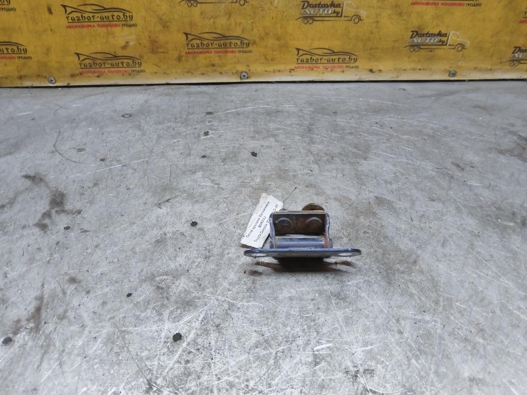 Петля крышки багажника B0R0VJ Toyota Corolla - Фото 9