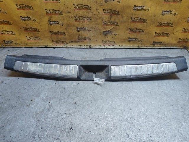 Накладка замка багажника I3HI6U Toyota Avensis купить