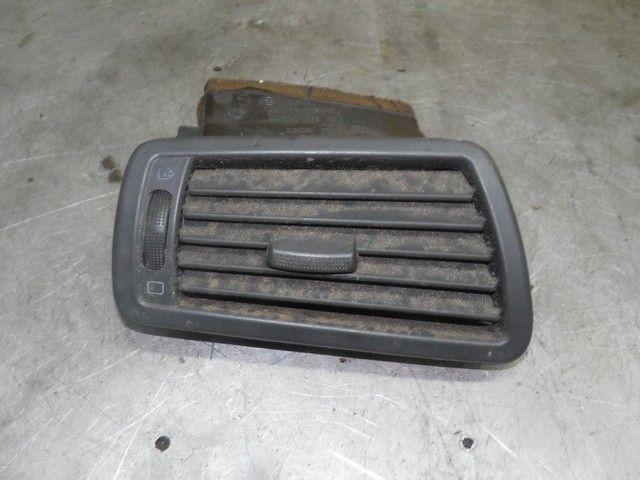 Дефлектор обдува салона C9MJ3J Citroen C8 купить на авторазборке