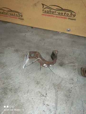 Крепление втулки стабилизатора 8NJ8M8 Volkswagen Golf купить с доставкой