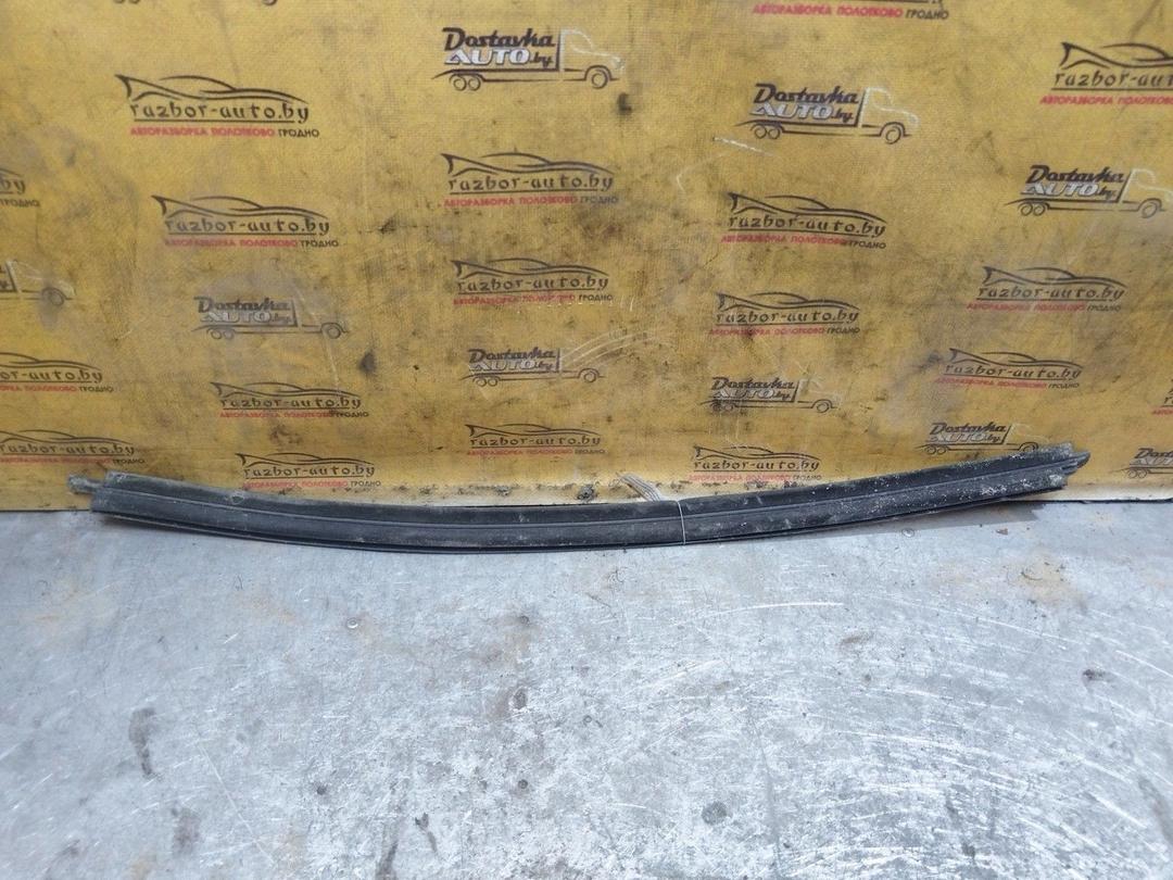 Молдинг стекла двери передней правой наружный 2O8URQ Citroen Xsara Picasso купить