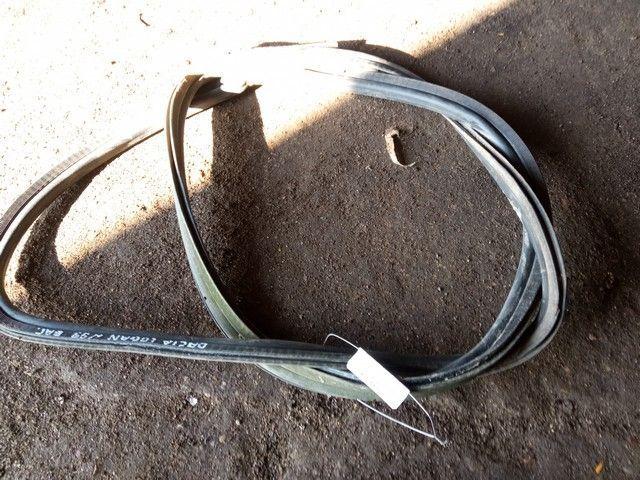 Уплотнитель багажника PC162V Dacia Logan