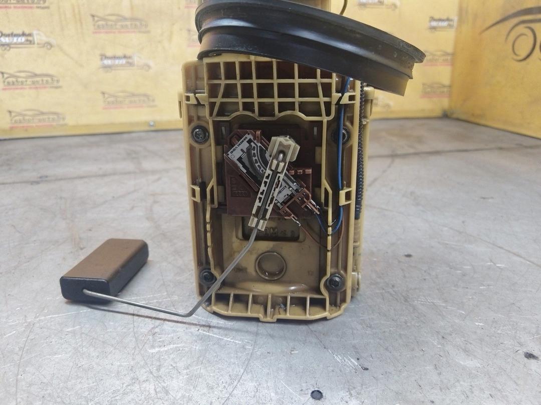 Колба в бак TTO5ZB Volkswagen Caddy купить на авторазборке