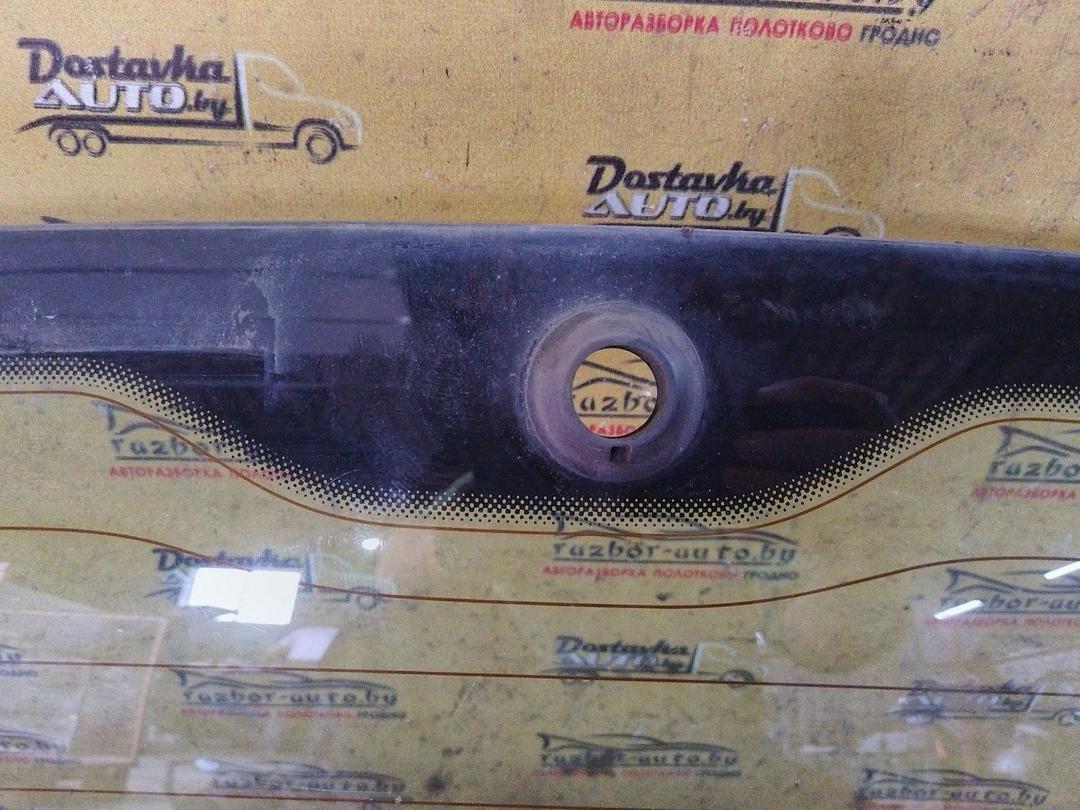 Стекло заднее U2OTVA Volkswagen Polo купить с доставкой