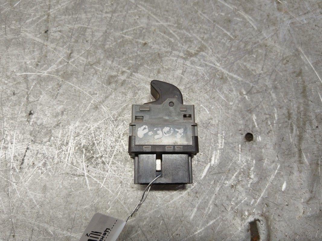 Кнопка стеклоподъемника переднего правого T25N9S Peugeot 307 - Фото 3