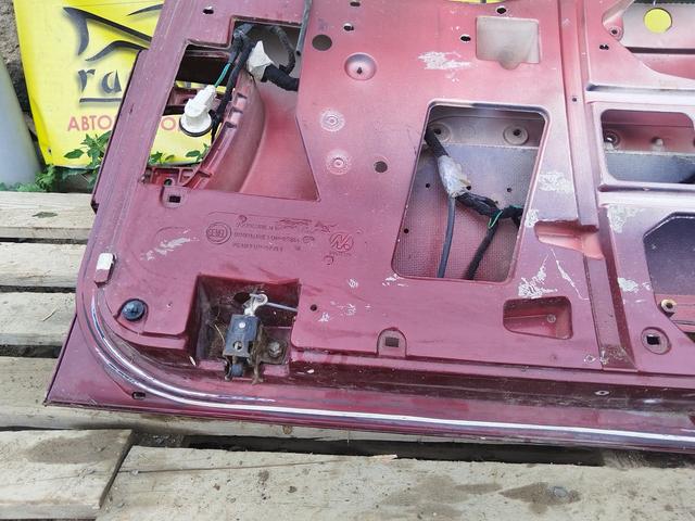 Крышка багажника (дверь 3-5) AT4E1J Fiat Ulysse undefined