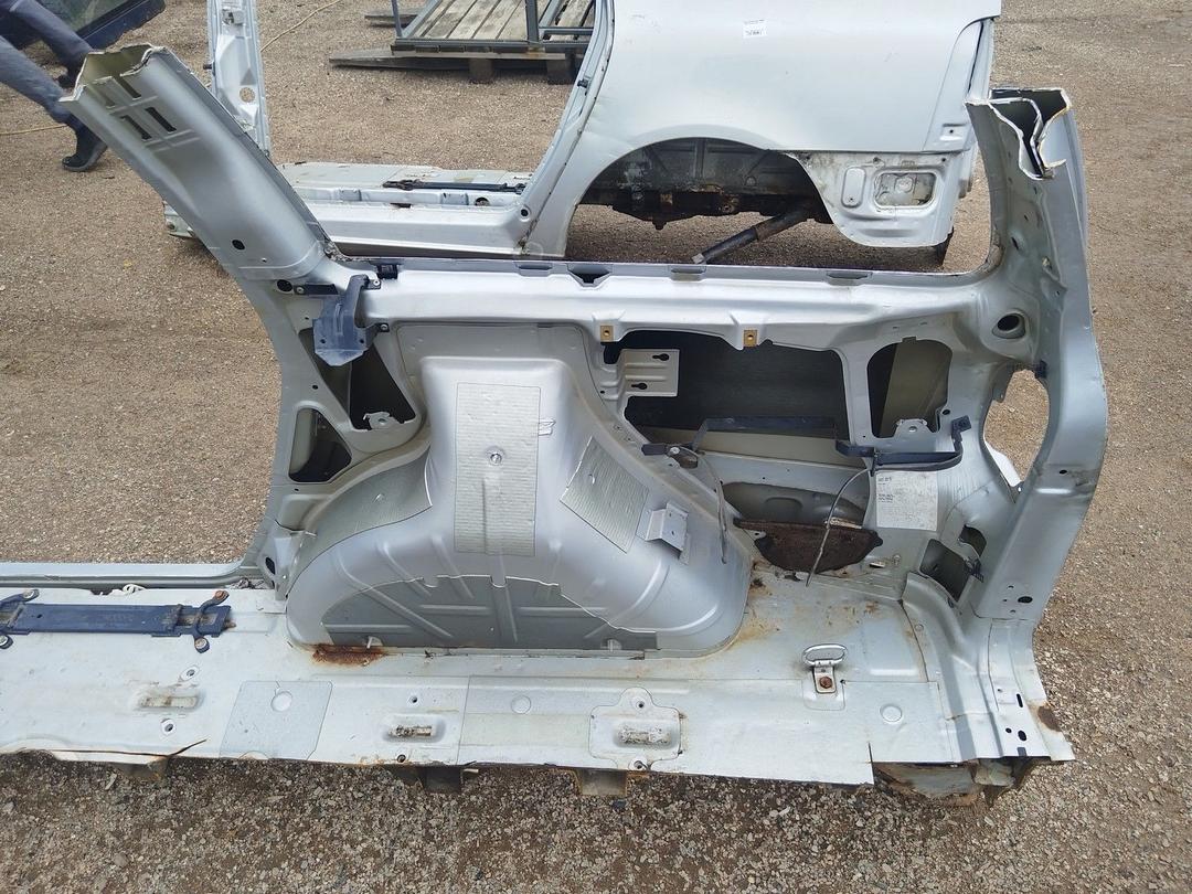 Крыло заднее правое HIUQ7J Seat Alhambra купить на авторазборке