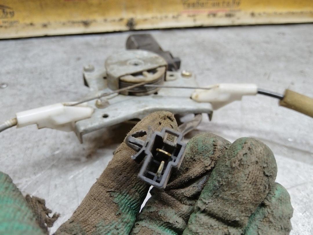 Стеклоподъемник электрический передний левый 8Q779T Daewoo Nubira купить в магазине запчастей бу