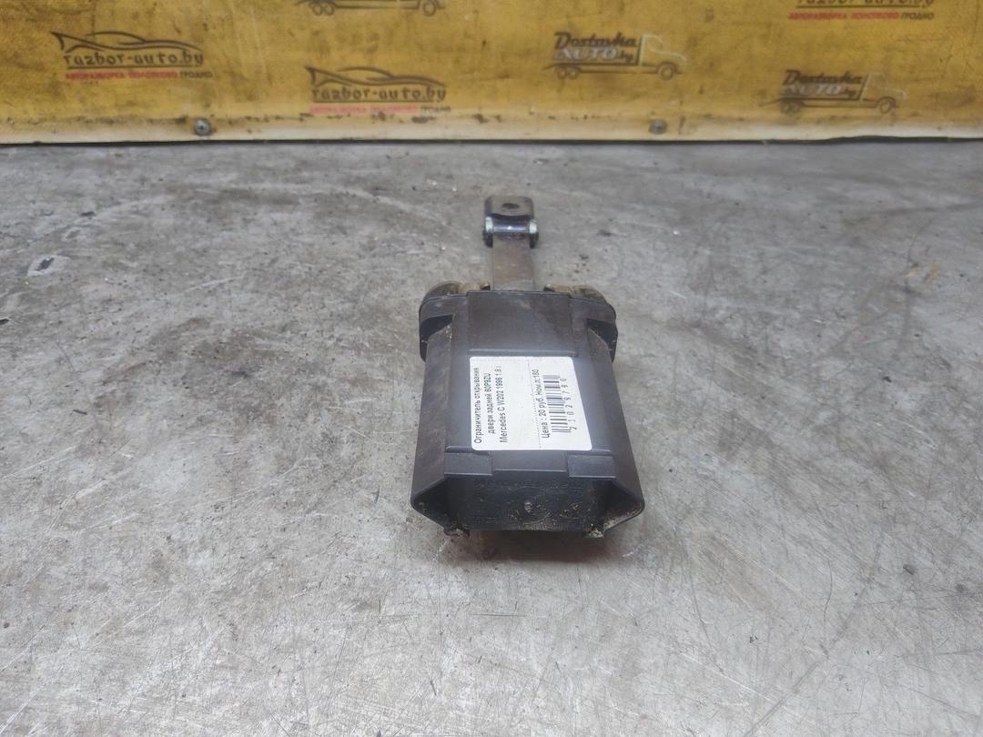 Ограничитель открывания двери задней 60P9ZU Mercedes C W202 - Фото 4