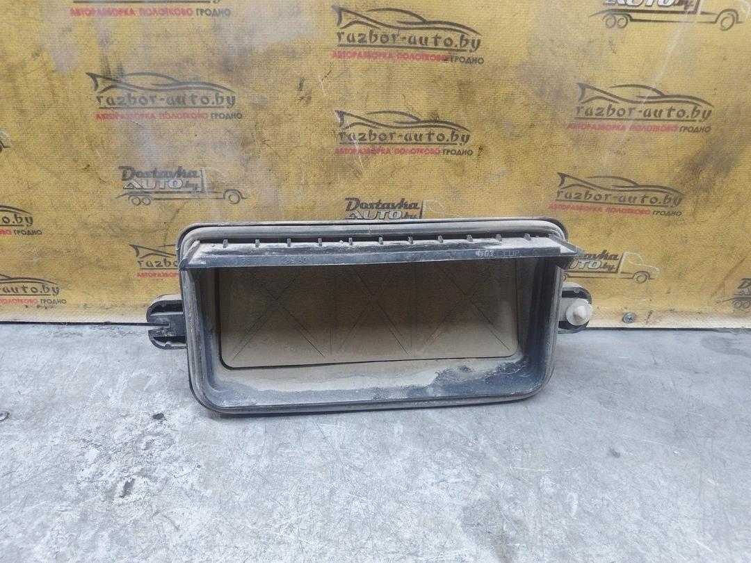 Решетка вентиляции кузова 60BV8X Peugeot 406 купить с доставкой. Огромный выбор запчастей и марок авто. У нас есть практически все.