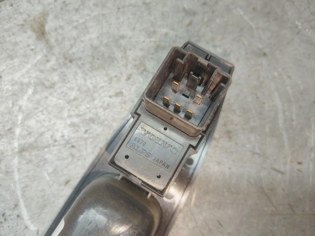 Кнопка стеклоподъемника заднего левого RUNYMT Volvo V40 купить с доставкой