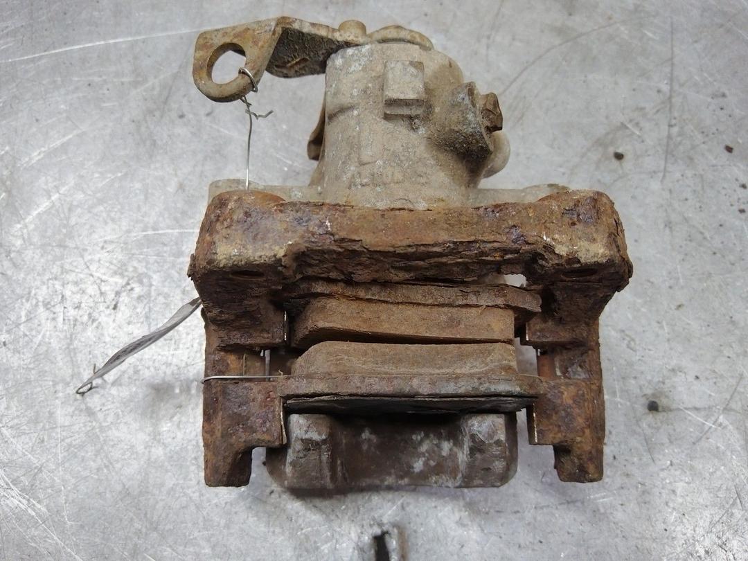 Суппорт задний левый H3UW5X Citroen C3 купить в магазине запчастей бу