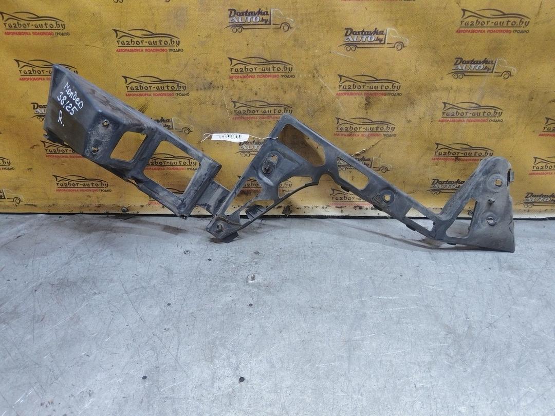 Кронштейн крепления бампера заднего E4P8L6 Ford Mondeo купить