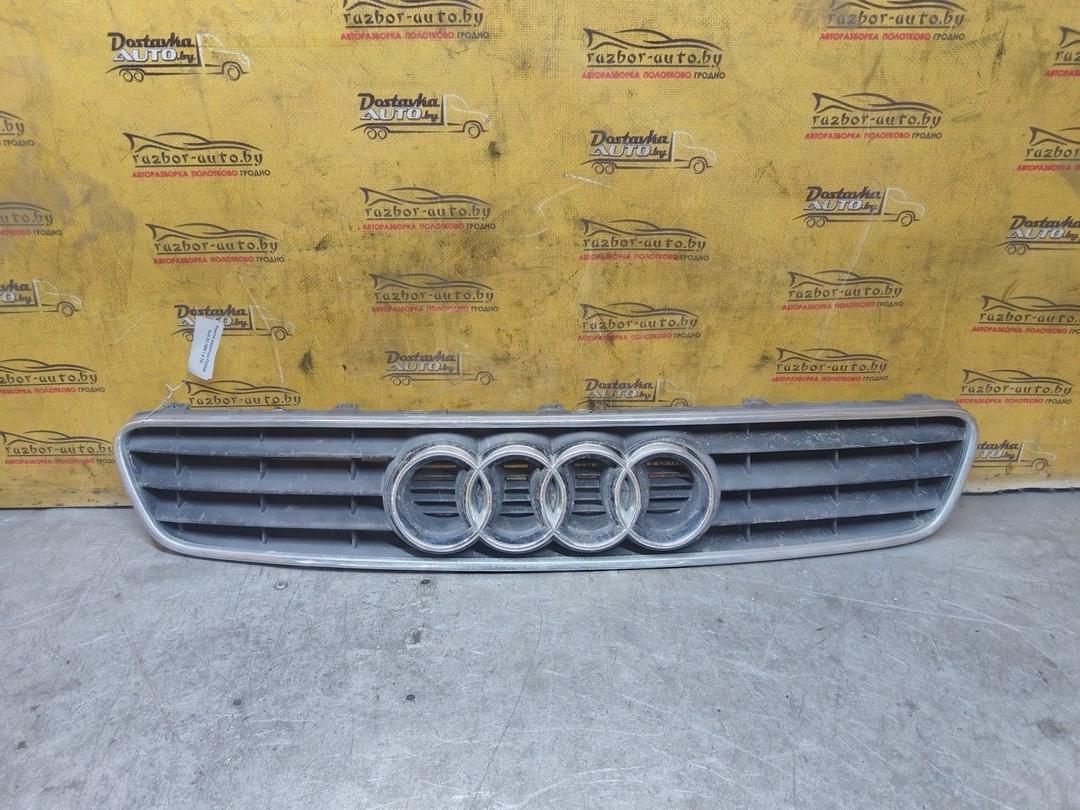 Решетка радиатора FG5A66 Audi A3