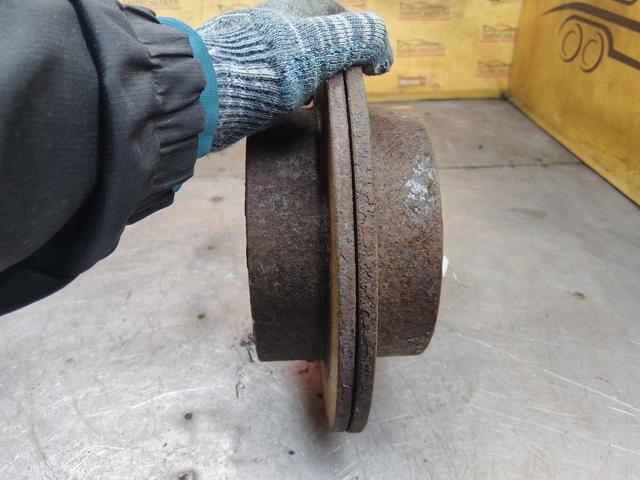 Диск тормозной задний B98OK8 Toyota Corolla купить в магазине запчастей бу