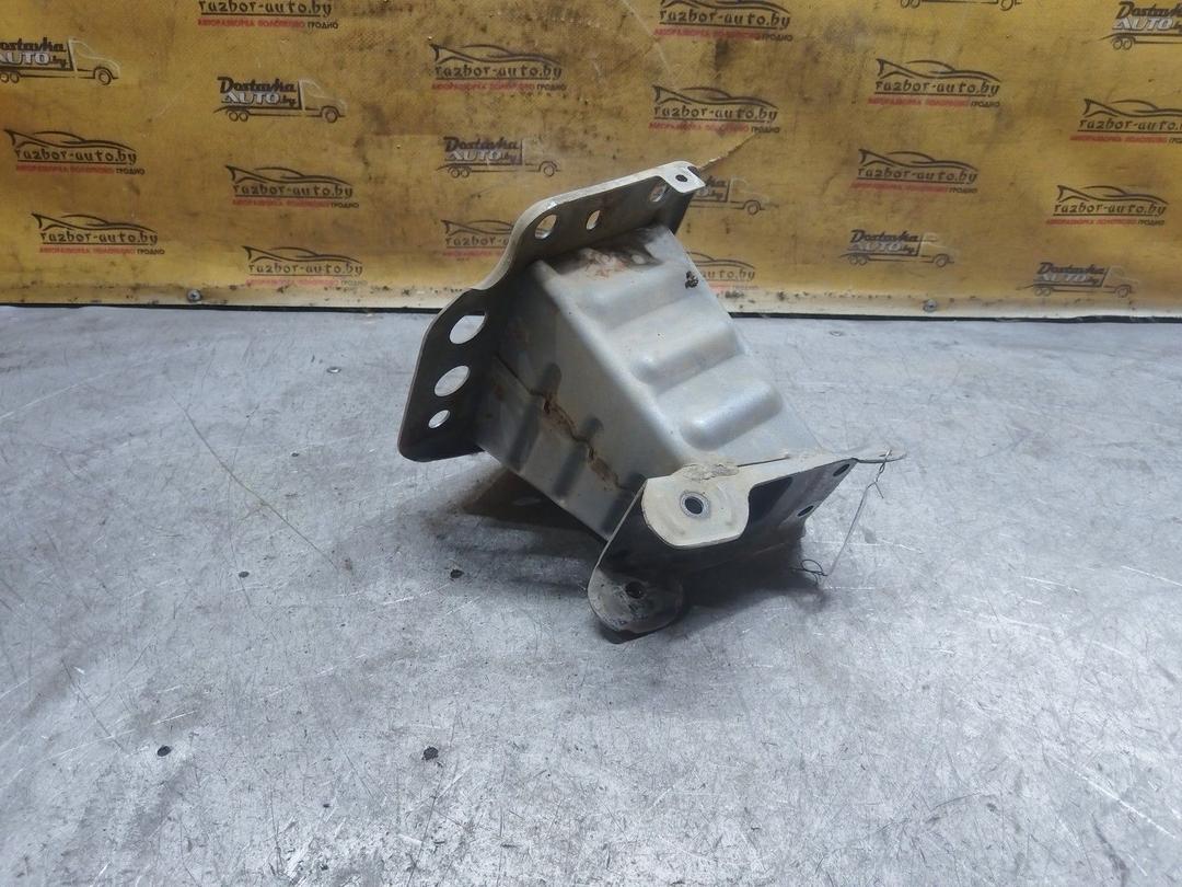 Кронштейн усилителя бампера переднего (Домик) XPK4H0 Opel Vectra купить с доставкой