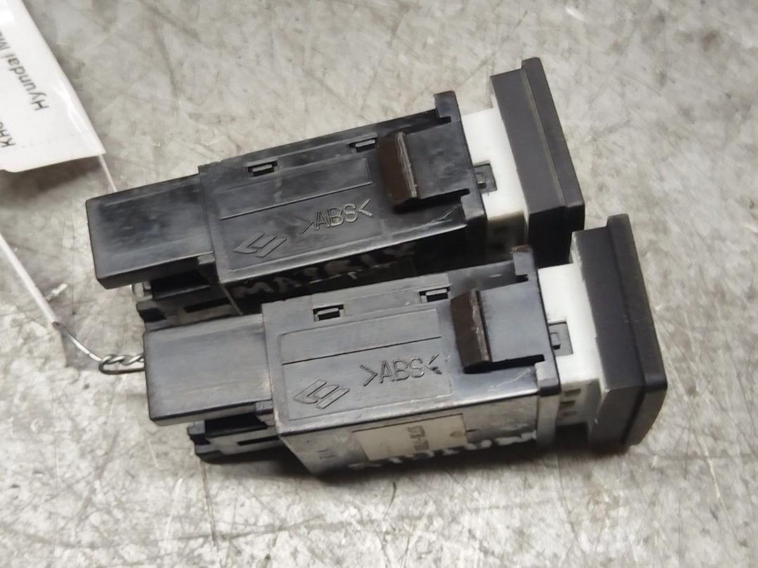 Кнопка противотуманных фар QT188L Hyundai Matrix купить с доставкой