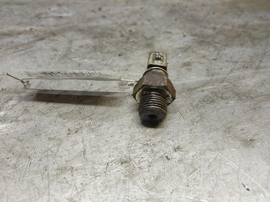 Датчик давления масла MQT39W Peugeot 806 купить