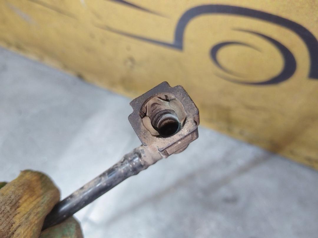 Трубка вакуумная BVA0RZ Peugeot 306 - Фото 3