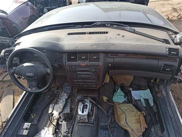 Кожух рулевой колонки 477A8E Audi A8