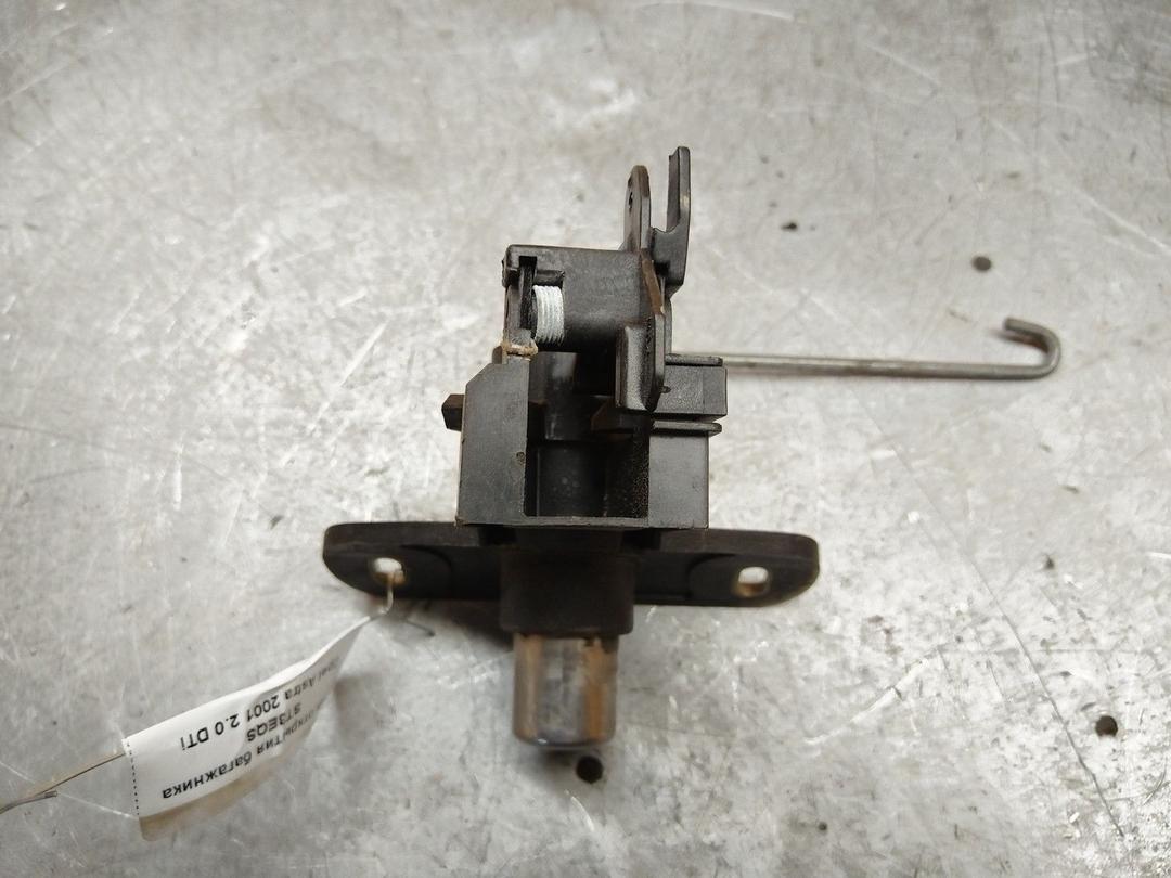 Кнопка открытия багажника ST3EQS Opel Astra - Фото 2