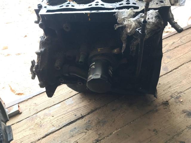 Блок цилиндров WY8VB5 Volvo S40 купить на авторазборке