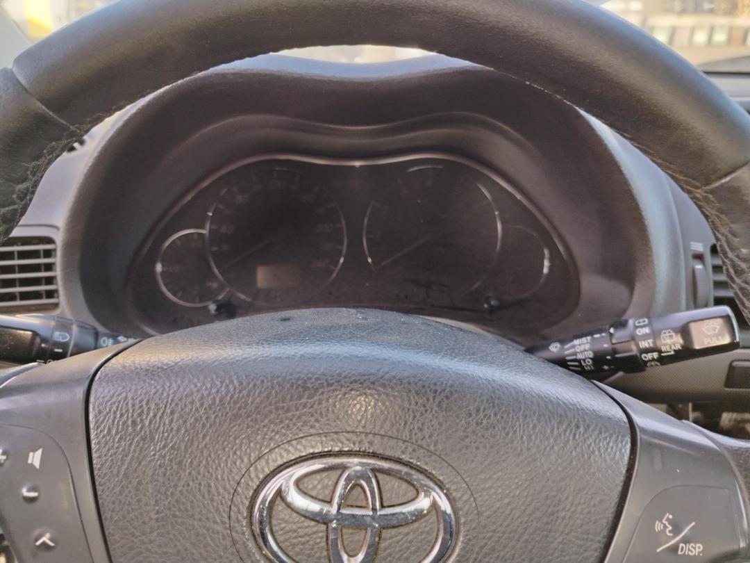 Щиток приборов (приборная панель) U4ARB4 Toyota Avensis