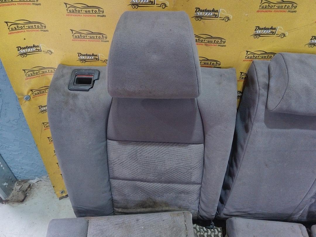 Сиденье заднее U5N9WX Peugeot 307 купить на авторазборке