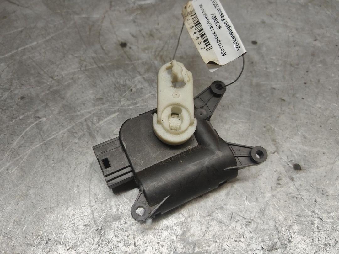 Моторчик заслонки печки 9BXN9V Volkswagen Passat - Фото 2