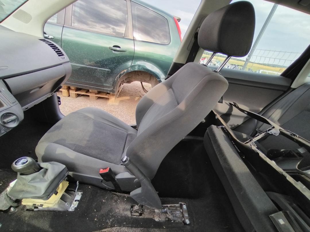 Салон (комплект сидений) UD331W Volkswagen Polo undefined