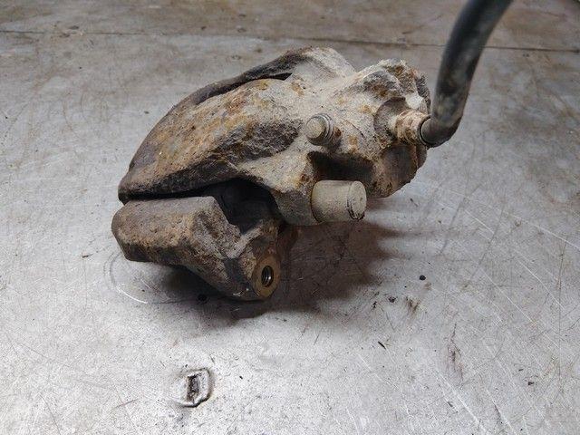 Суппорт передний левый I1LLDQ Volvo V70 купить в магазине запчастей бу