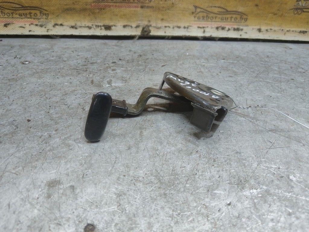 Ручка открывания капота I400VZ Audi 100 - Фото 2