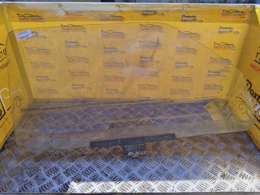 Стекло двери передней правой 02X2IL Volkswagen Golf