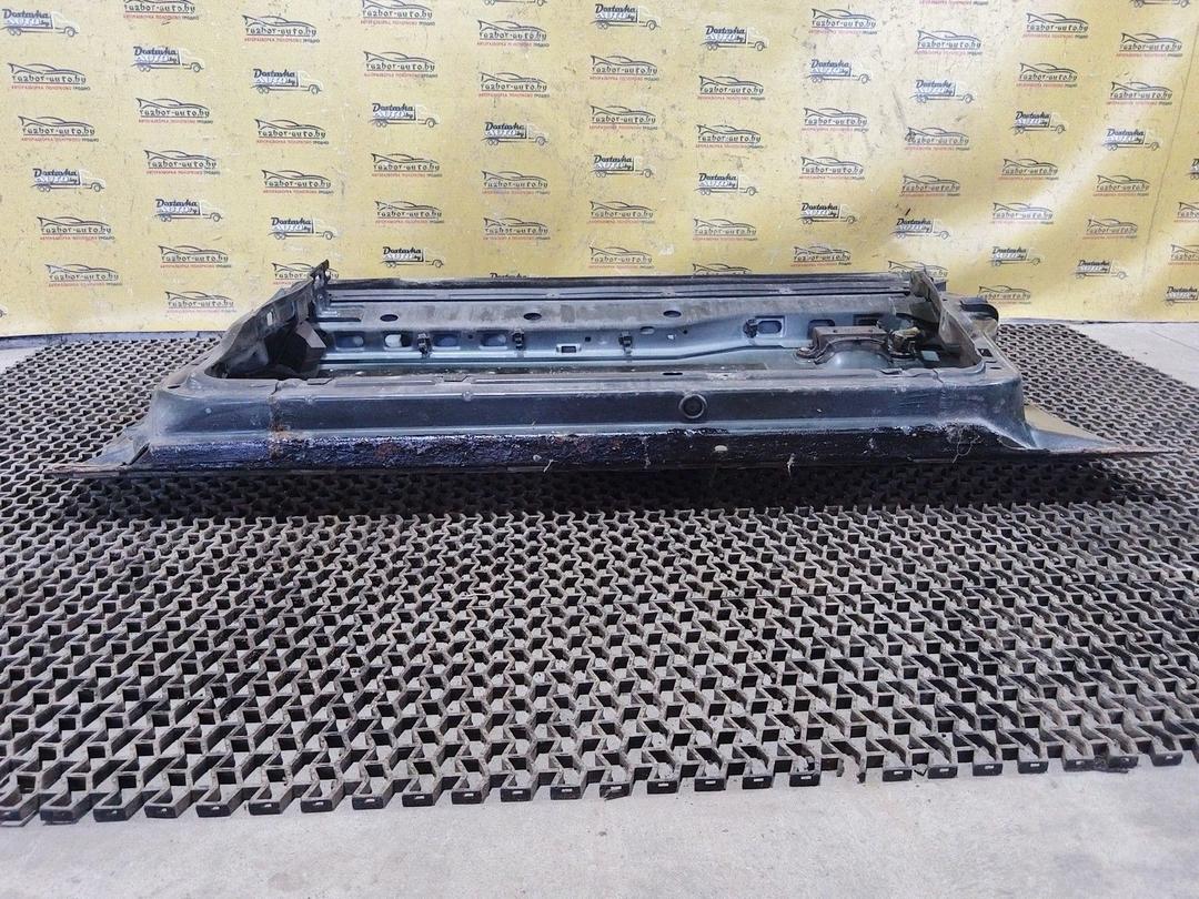Дверь передняя правая XHI4Z8 Audi 100 undefined