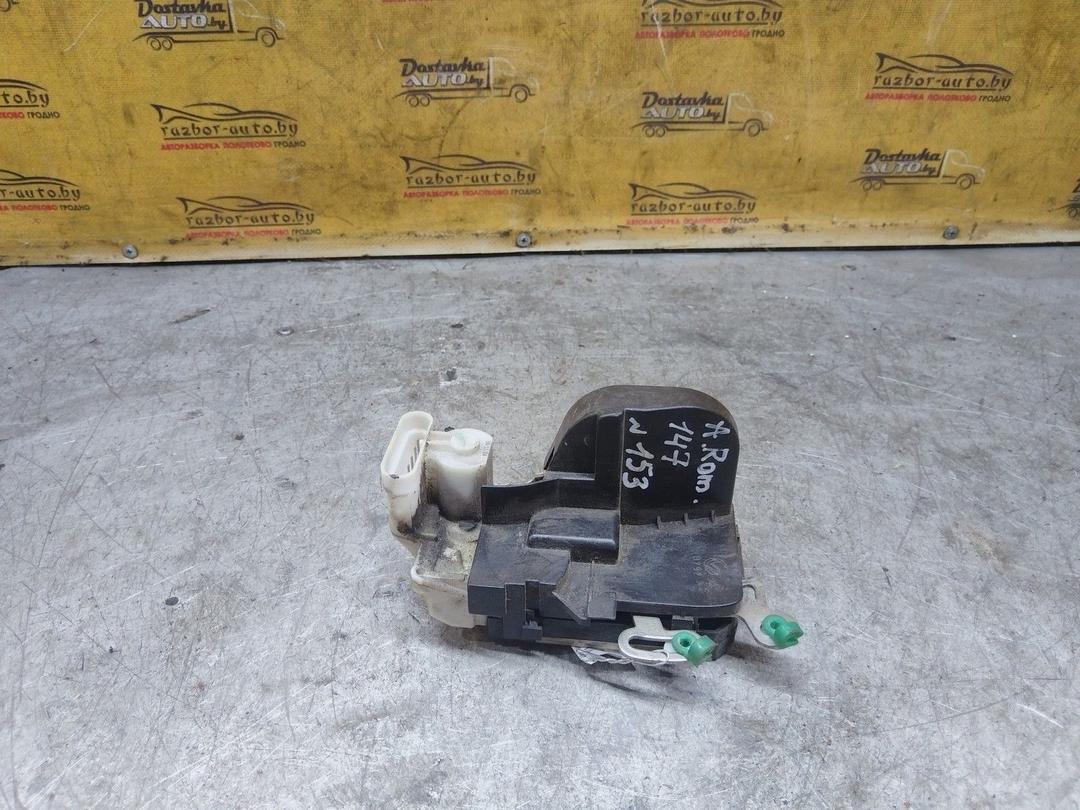 Замок двери передней левой RFL7N1 Alfa Romeo 147 undefined