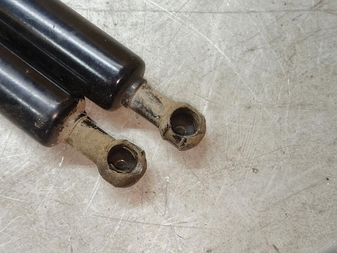 Амортизатор крышки багажника (3-5 двери) RV1Q00 Renault Kangoo купить