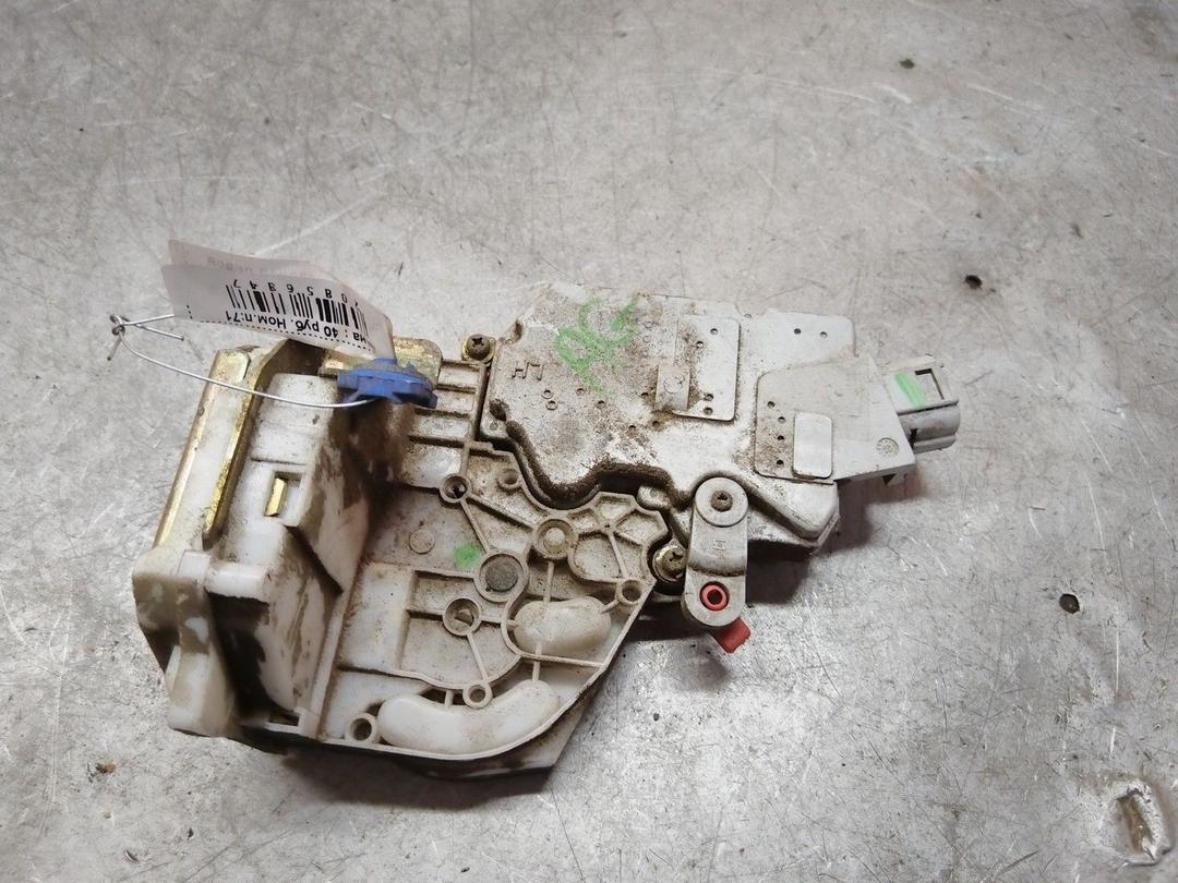 Замок двери задней левой K7O6YZ Nissan Primera - Фото 2