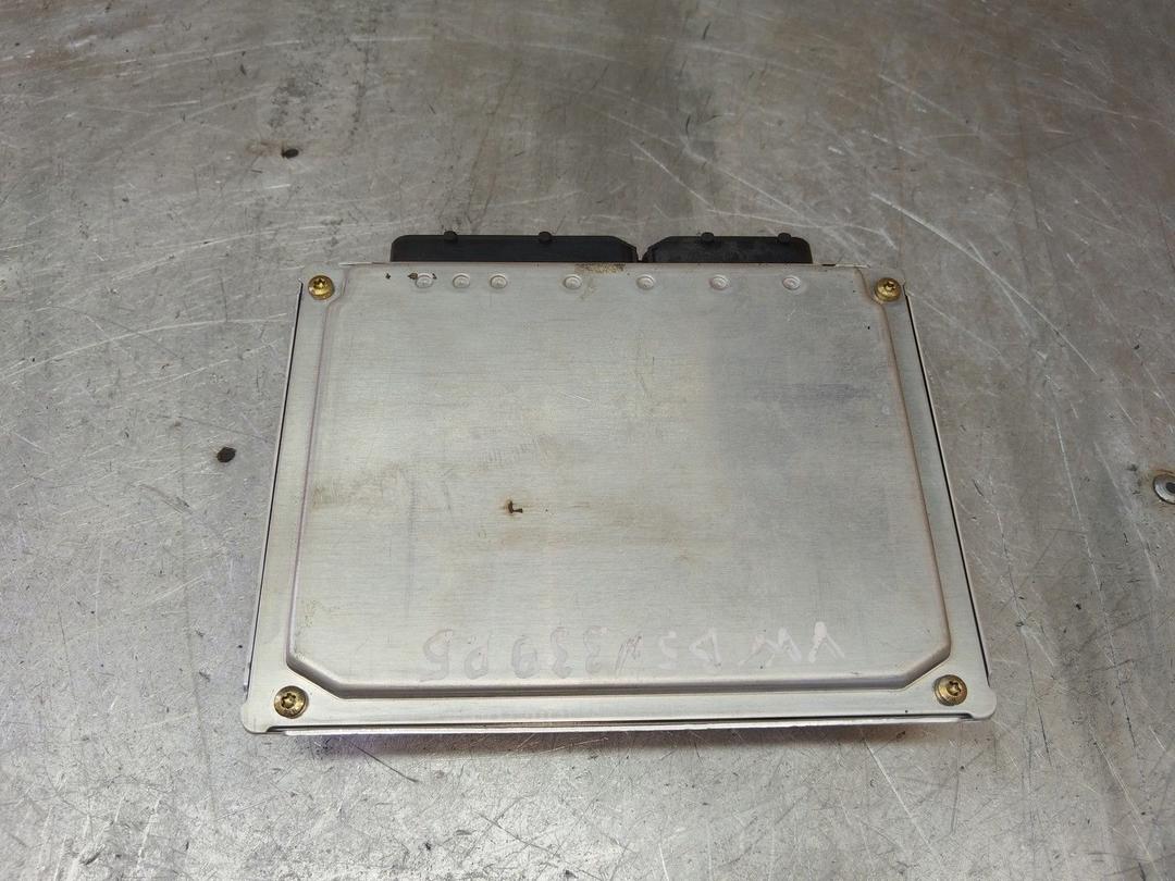 Блок управления двигателем XN7QPL Volkswagen Passat - Фото 4