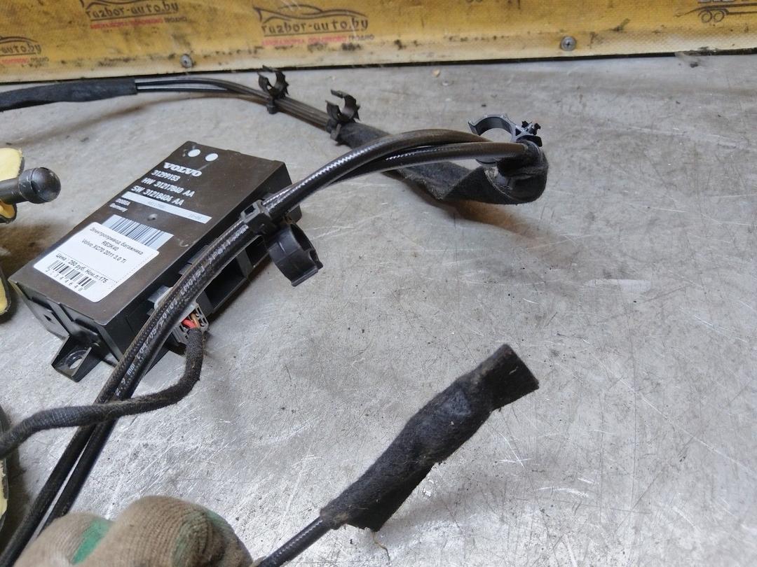 Электропривод багажника RE3K40 Volvo XC70 купить на авторазборке