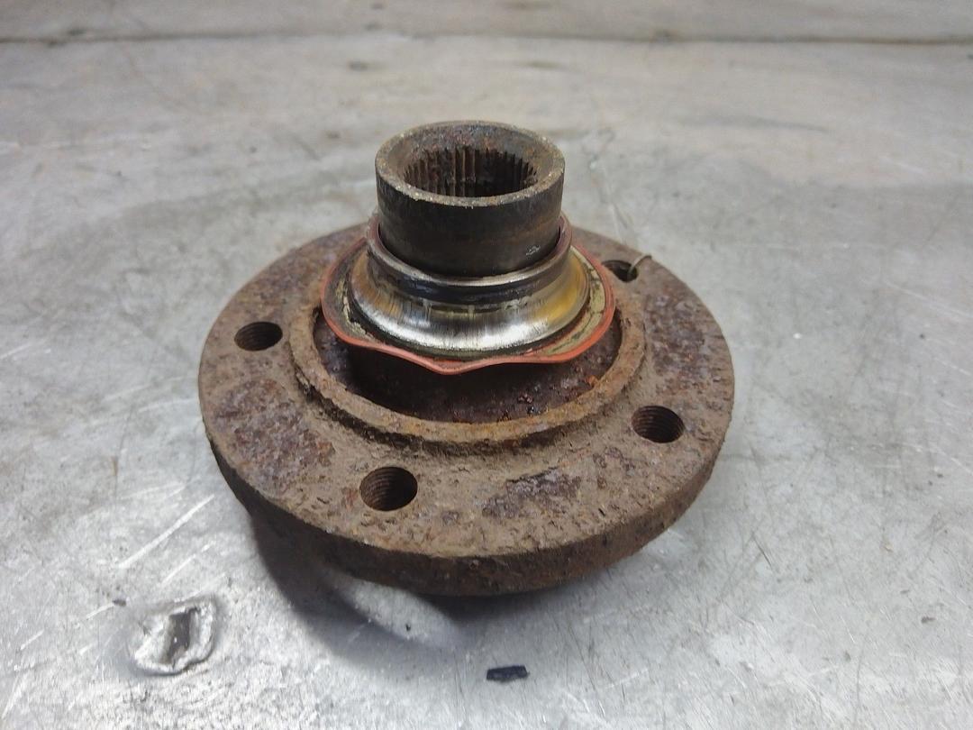 Ступица задняя правая UE0ZD3 Ford Galaxy - Фото 2