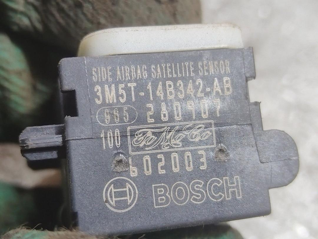 Датчик удара M8JU63 Ford Focus - Фото 5