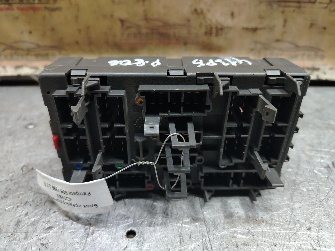 Блок предохранителей 4D74B2 Peugeot 806 - Фото 2