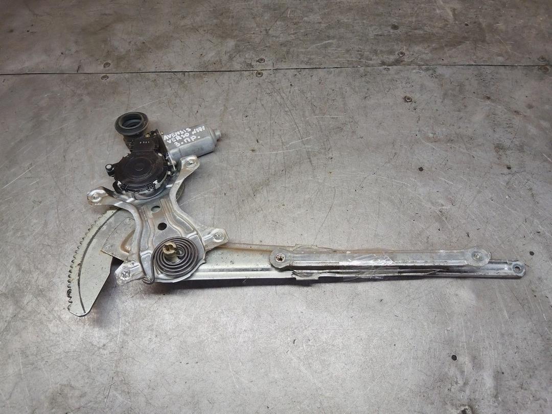 Стеклоподъемник электрический задний правый FXYXZ8 Toyota Avensis Verso купить с доставкой