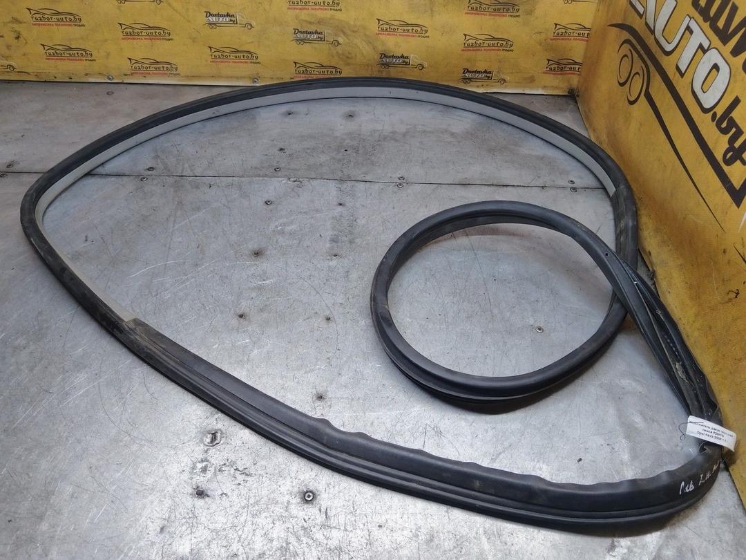 Уплотнитель двери передней левой Z37KD3 Opel Astra - Фото 1