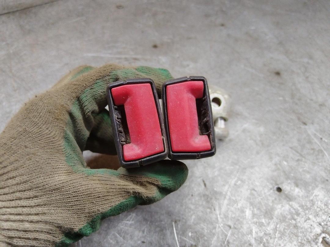 Замок ремня безопасности FMPN8Q Volkswagen Passat - Фото 2