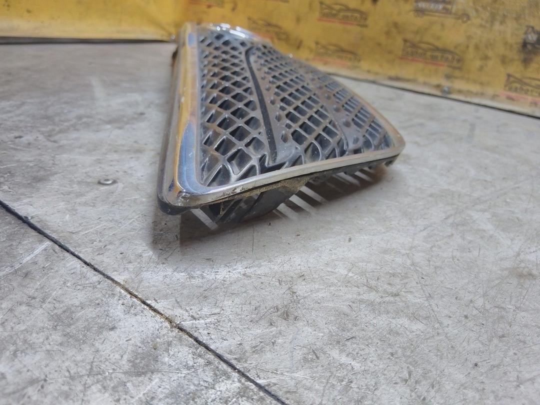 Решетка радиатора 6BDC1I Toyota Corolla купить в магазине запчастей бу