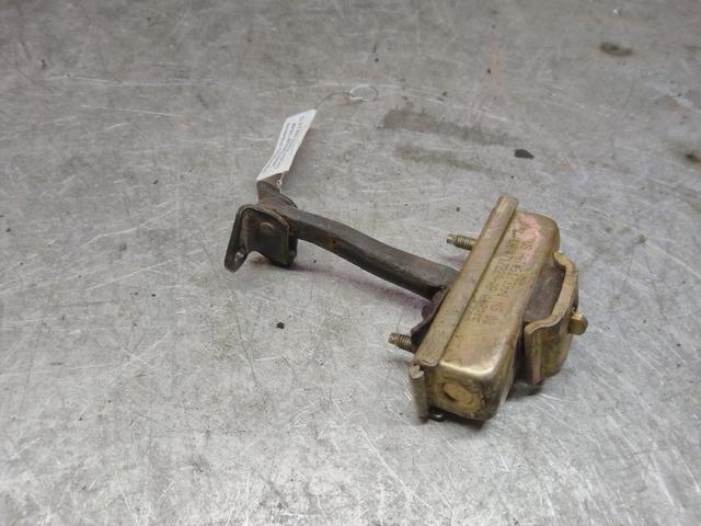 Ограничитель открывания двери передней 7A5JB6 Chrysler Voyager