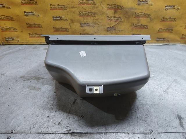 Бардачок 77Y6C4 Citroen Xsara Picasso купить